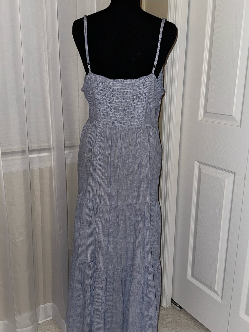 Women's Linen-Blend Blue Maxi Dress - Sleeveless Tiered Summer Dress - Picture 3 of 8